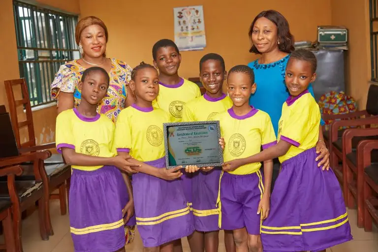 State School Sangana Shines Bright:  Primary 6 Students Win First Place at State Quiz Competition!